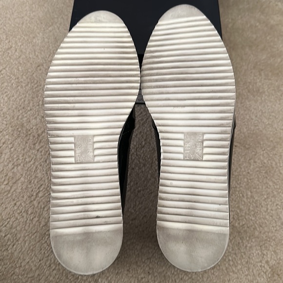 Black Slip-On Loafers with Cushioned Sole main image 6
